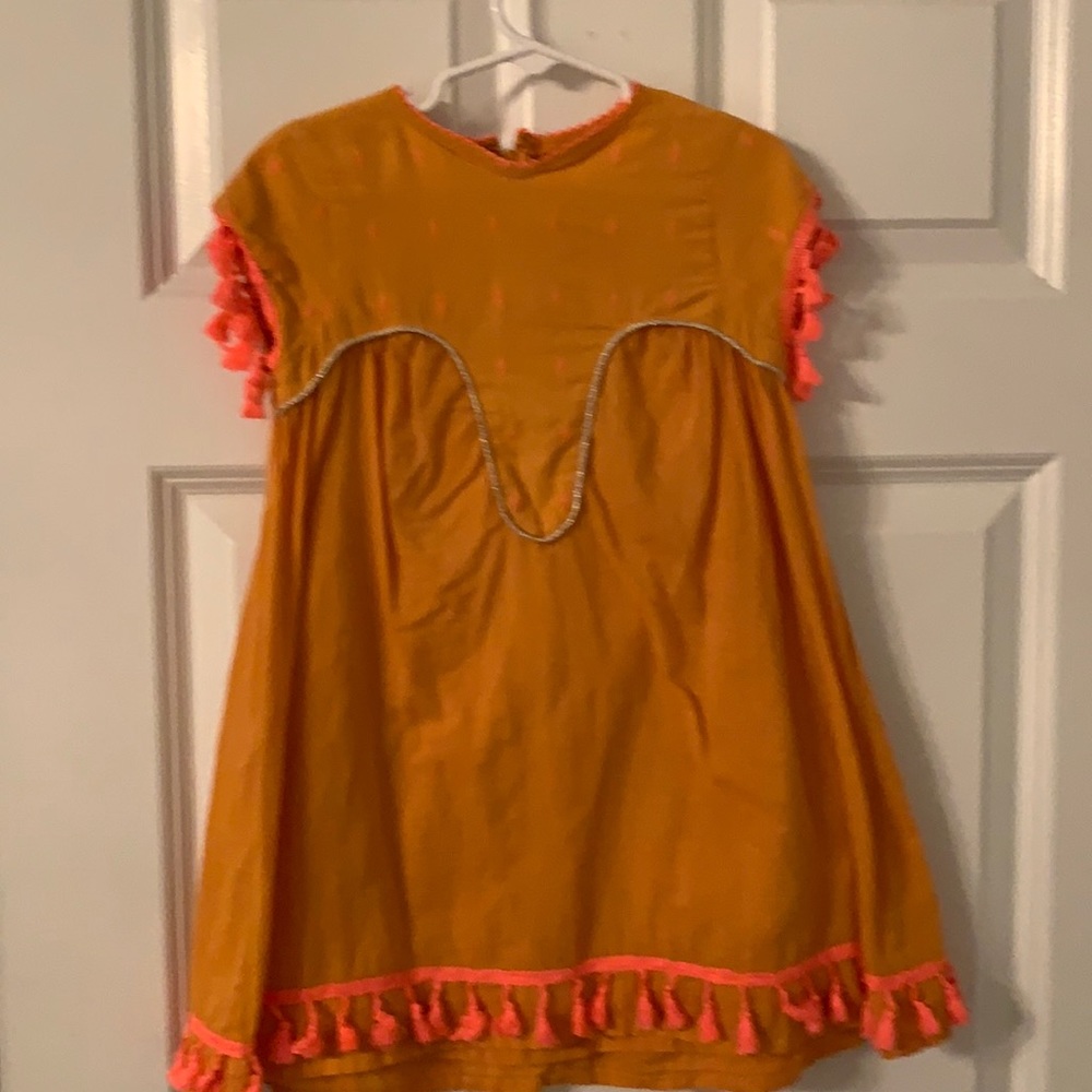 Billiebush beautiful dress!